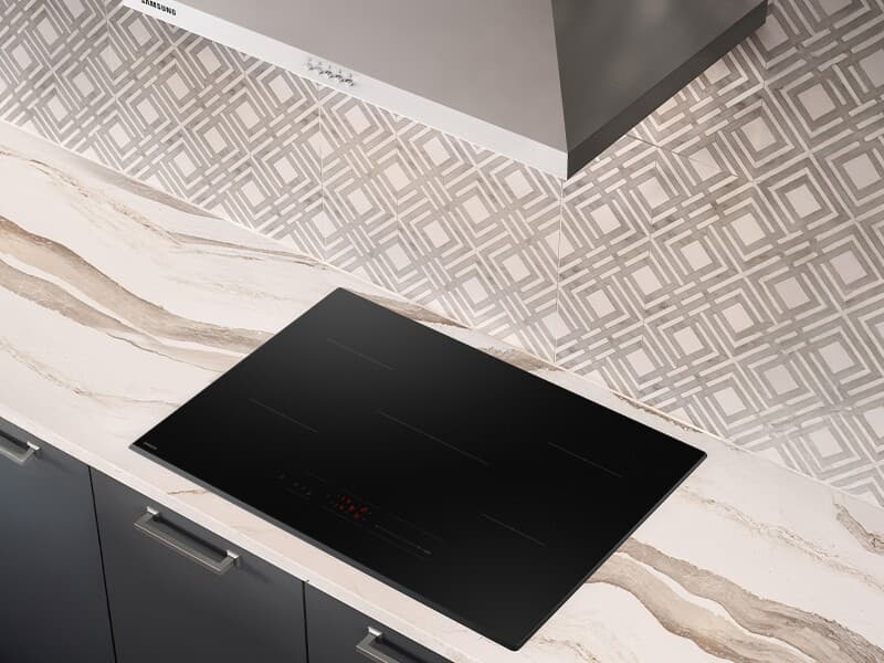 36" Induction Cooktop with Anti-Scratch Glass & Sync Burners in Black view 7
