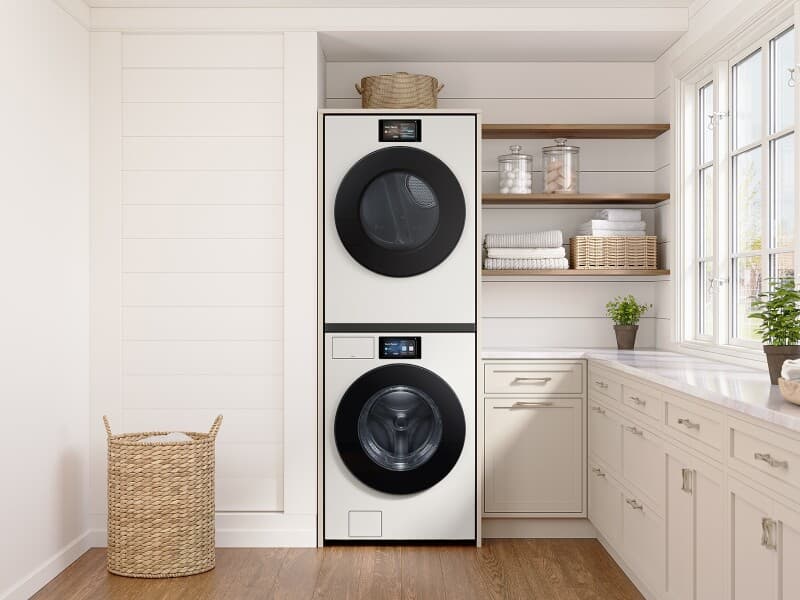Bespoke AI 7.6 cu. ft. Ultra Capacity Front Load Dryer with AI Home & AI Optimal Dry – Ivory view 7