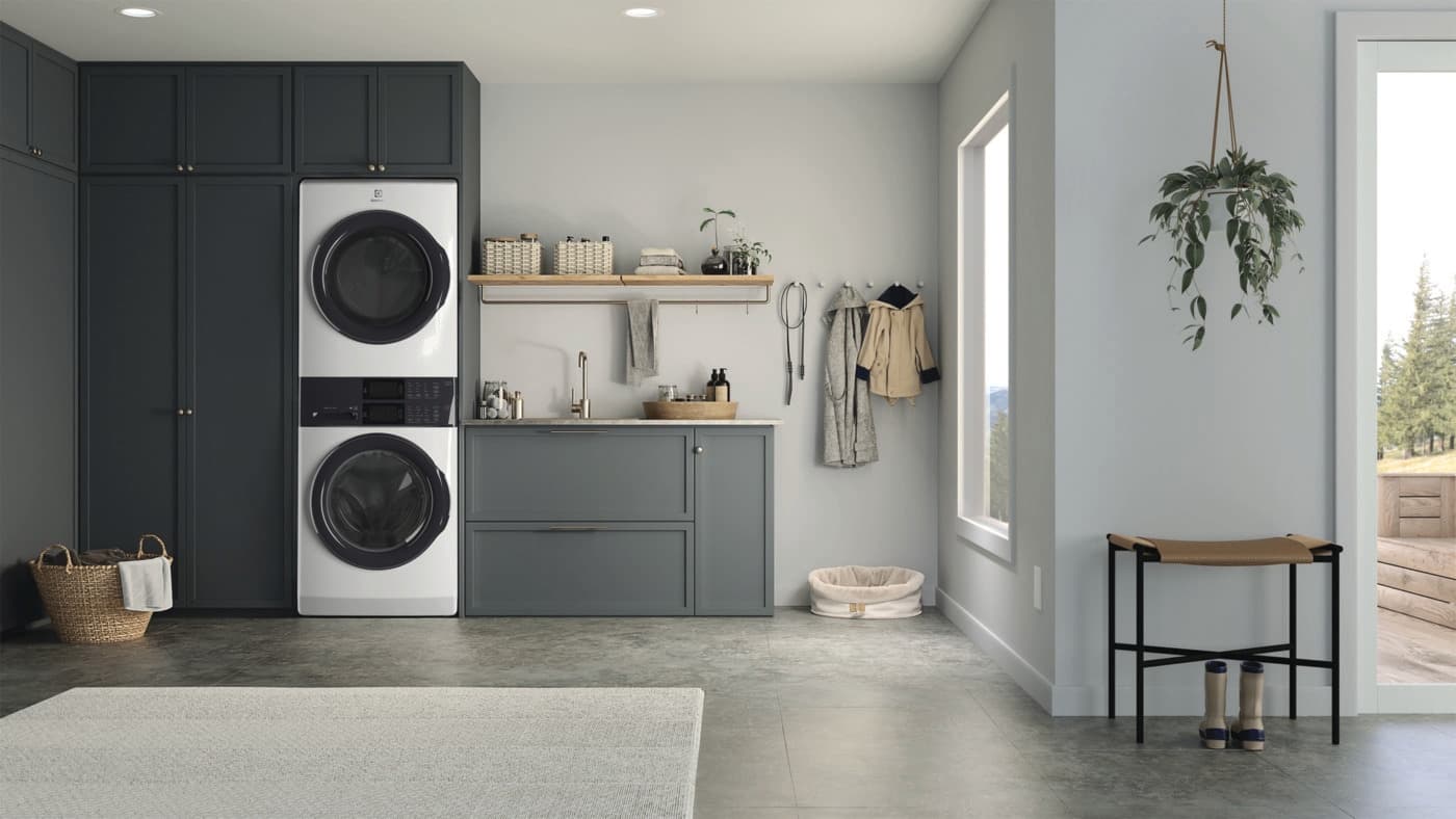 Electrolux LuxCare Wash 4.4-cu ft Front load Washer and 8-cu ft Gas Dryer Stacked Laundry Center (White) view 7