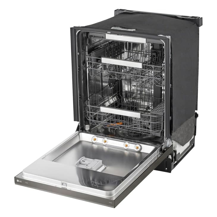 Smart Flushfit™ Top Control Dishwasher With 1-hour Wash & Dry, Quadwash® Pro, Truesteam® And Dynamic Heat Dry™ W/autovent Dry™ view 3