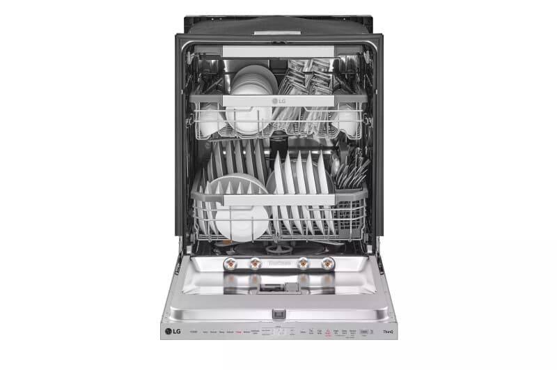 Smart Top Control Dishwasher With 1-hour Wash & Dry, Quadwash® Pro, Truesteam® And Dynamic Heat Dry™ view 3