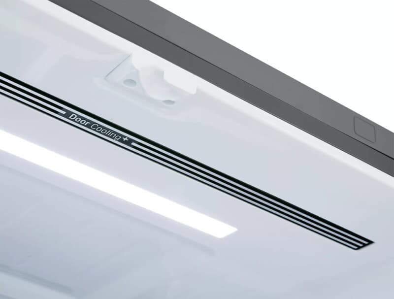 31 Cu. Ft. Smart Standard-depth Max™ French Door Refrigerator With Dual Ice view 9