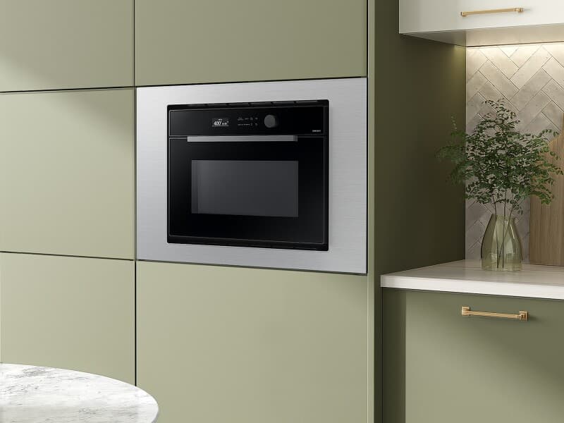 Power Convection; Air Fry; Ceramic Enamel Interior; PowerGrill Duo; Rack with Ceramic Plate; Trim Kit Available – Black view 3