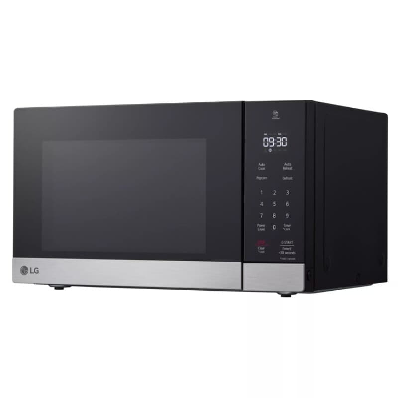 0.9 Cu. Ft. Neochef™ Countertop Microwave With Smart Inverter view 3