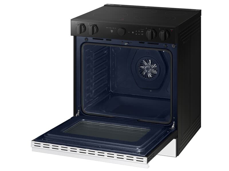 Bespoke Smart Slide-In Electric Range 6.3 cu. ft. in White Glass with Air Sous Vide & Air Fry - ENERGY STAR® view 9