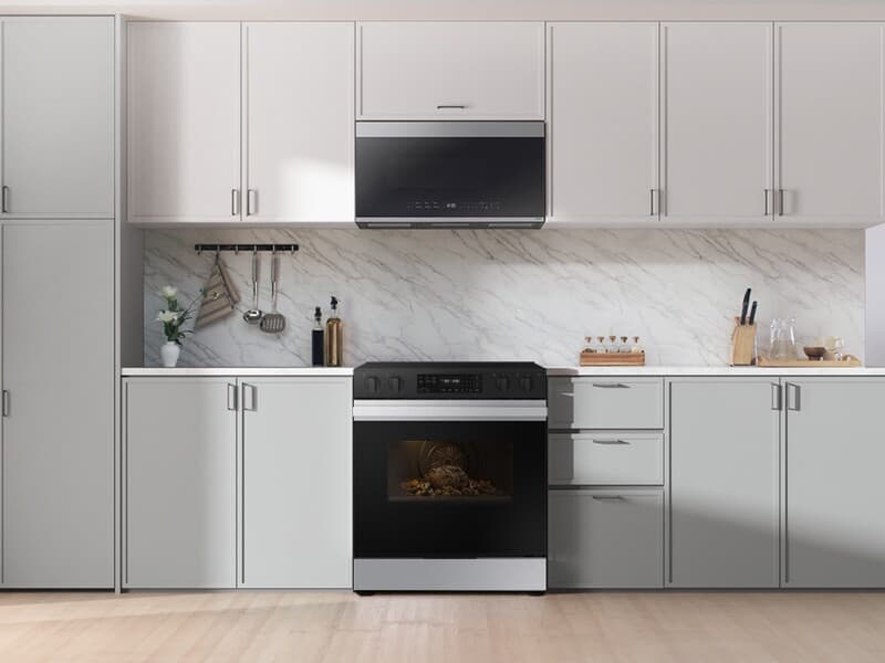 Bespoke Smart Slide-In Electric Range 6.3 cu. ft. in Stainless Steel with Safety Knobs view 6