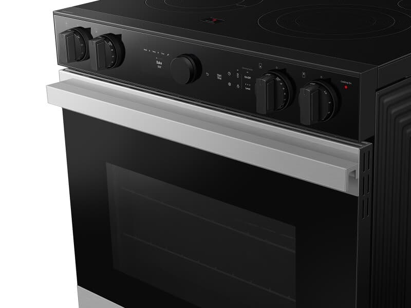 Bespoke Smart Slide-In Electric Range 6.3 cu. ft. in Stainless Steel with Air Sous Vide & Air Fry - ENERGY STAR® view 8