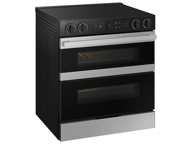 Bespoke Smart Slide-In Electric Range 6.3 cu. ft. with Flex DuoTM & Illuminated Precision Knobs – Stainless Steel view 2
