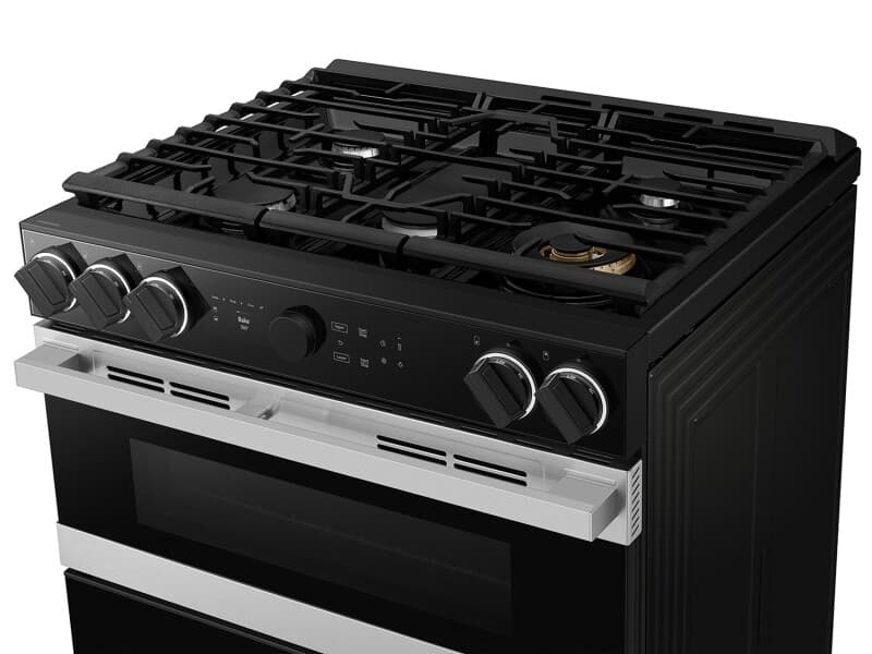 Bespoke Smart Slide-In Gas Range 6.0 cu. ft. with Flex DuoTM & Illuminated Precision Knobs – Stainless Steel view 9