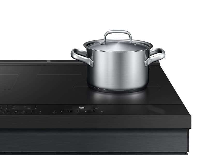 Bespoke 6.3 cu. ft. Smart Slide-In Induction Range with Ambient Edge Lighting™ & Air Sous Vide in Matte Black Steel view 9