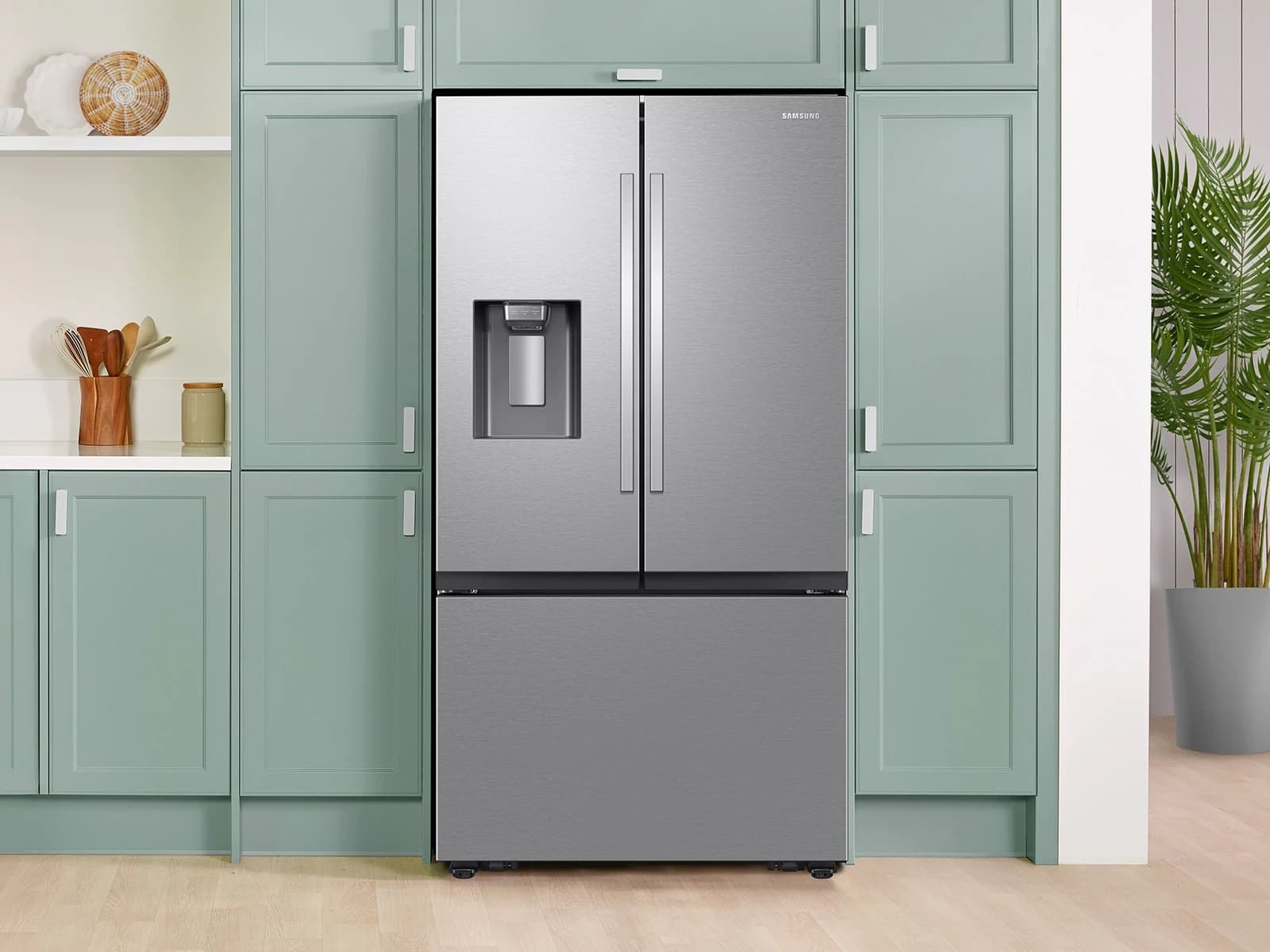 Bespoke AI 3-Door French Door Mega Capacity | External Water & Ice Dispenser | 26 cu. ft. – Stainless view 9