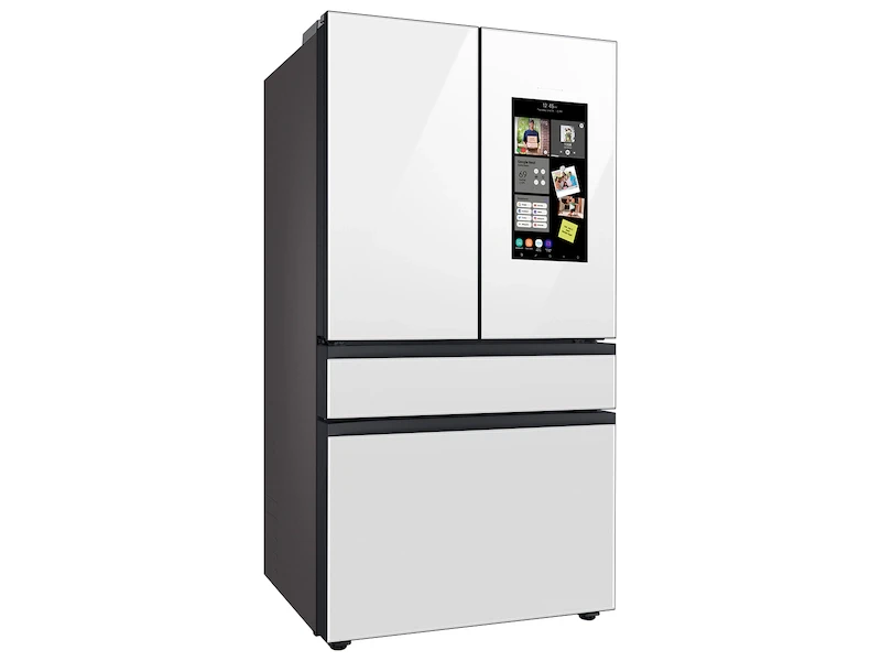 Bespoke 4-Door French Door Refrigerator (29 cu. ft.) with Family Hub™ in White Glass view 3