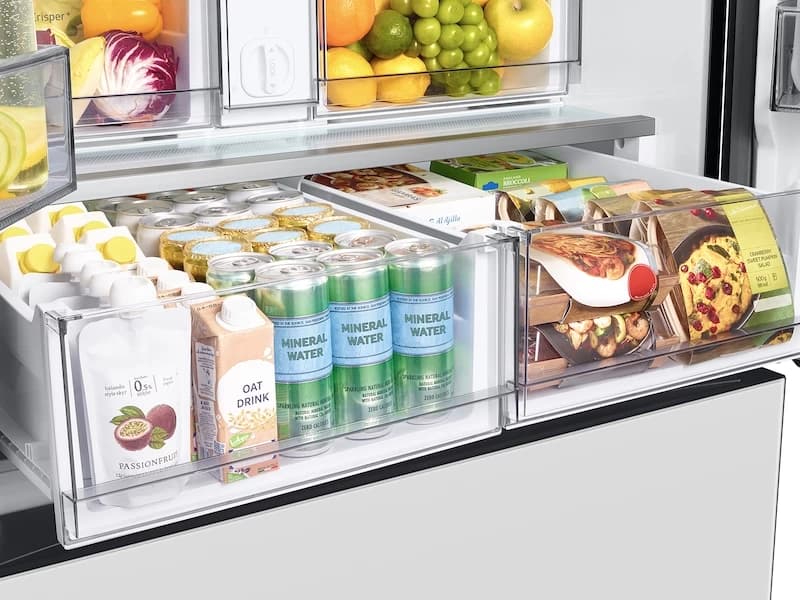 30 cu. ft. Smart BESPOKE 3-Door French-Door Refrigerator with Customizable Panel Colors and AutoFill Water Pitcher in White Glass view 6