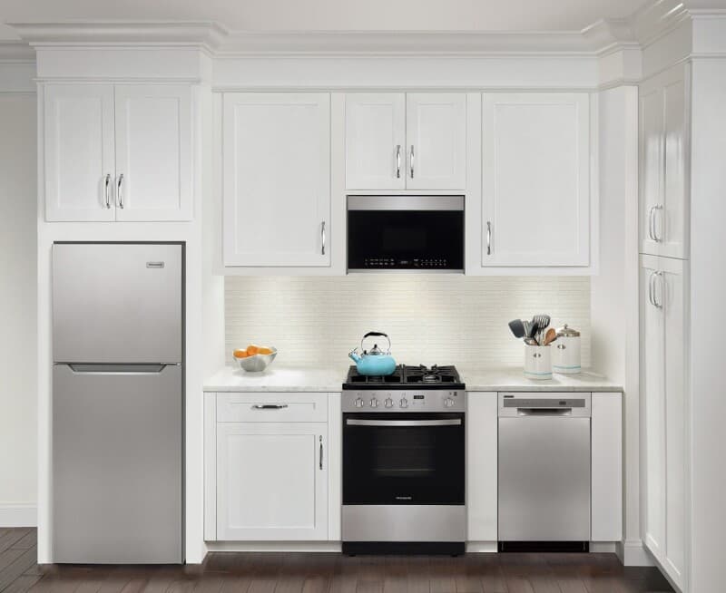 1.4 Cu. Ft. Over-The-Range Microwave view 5