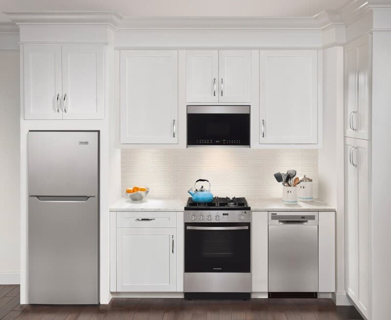 1.4 Cu. Ft. Over-The-Range Microwave view 10