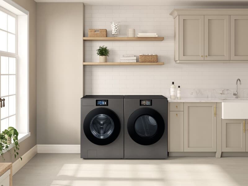 Bespoke AI Front Load Washer AI Home 7" LCD Display | AI OptiWash+™ 5.3 cu.ft. – Dark Steel view 7