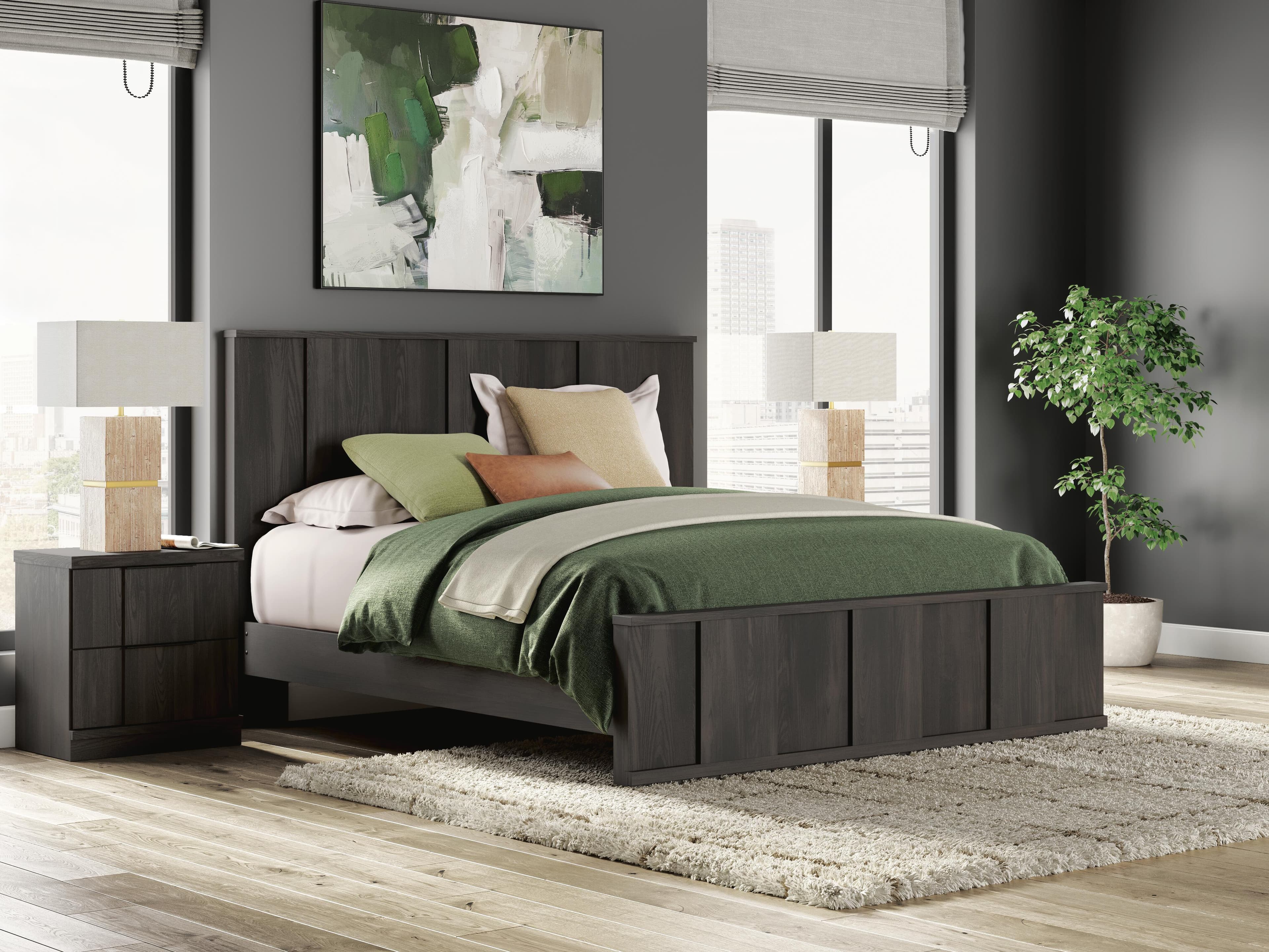 Shaehartin - King Panel Platform Bed - Dark Brown