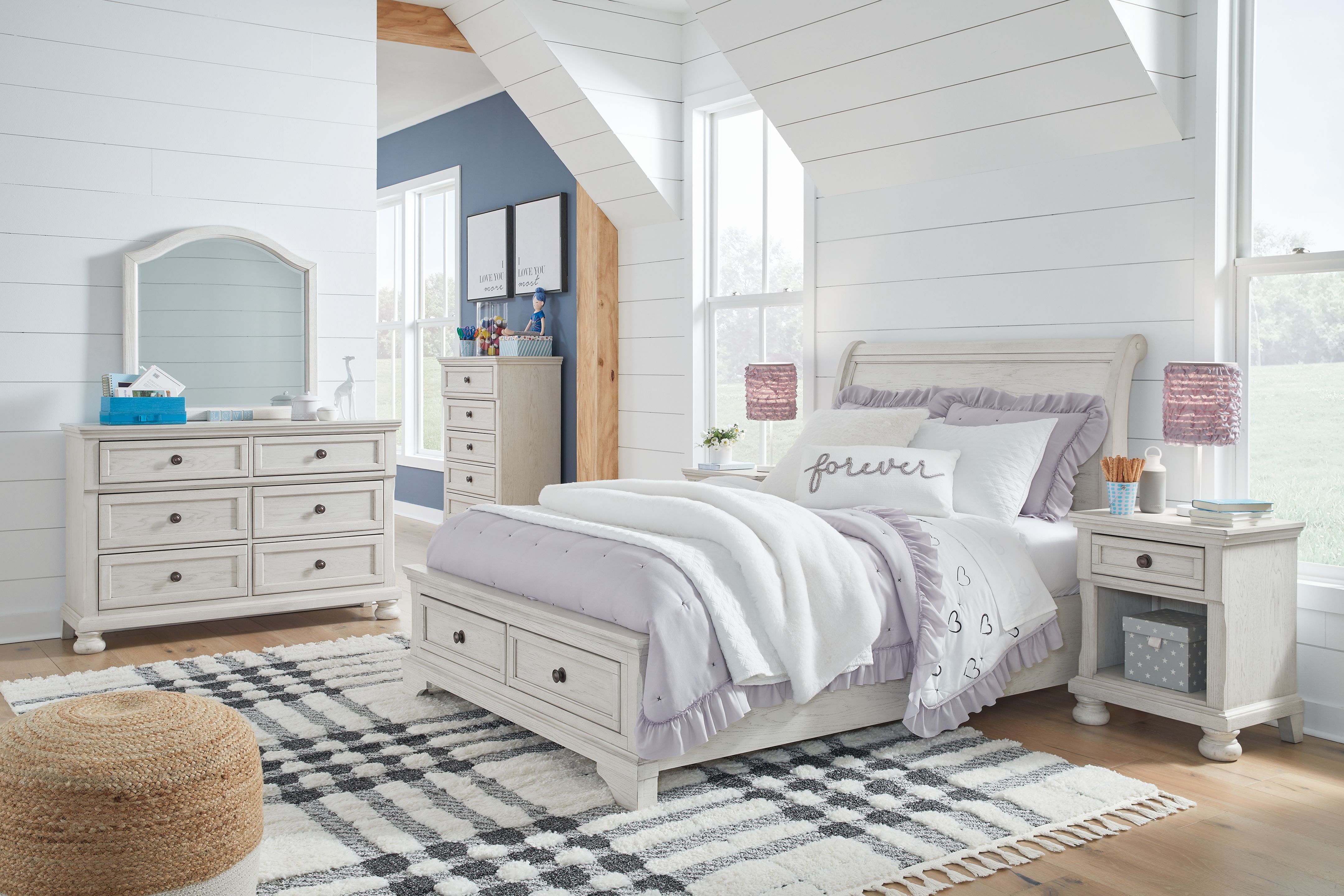 6 Pc. · Dresser, Mirror, Chest, Full Sleigh Storage Bed