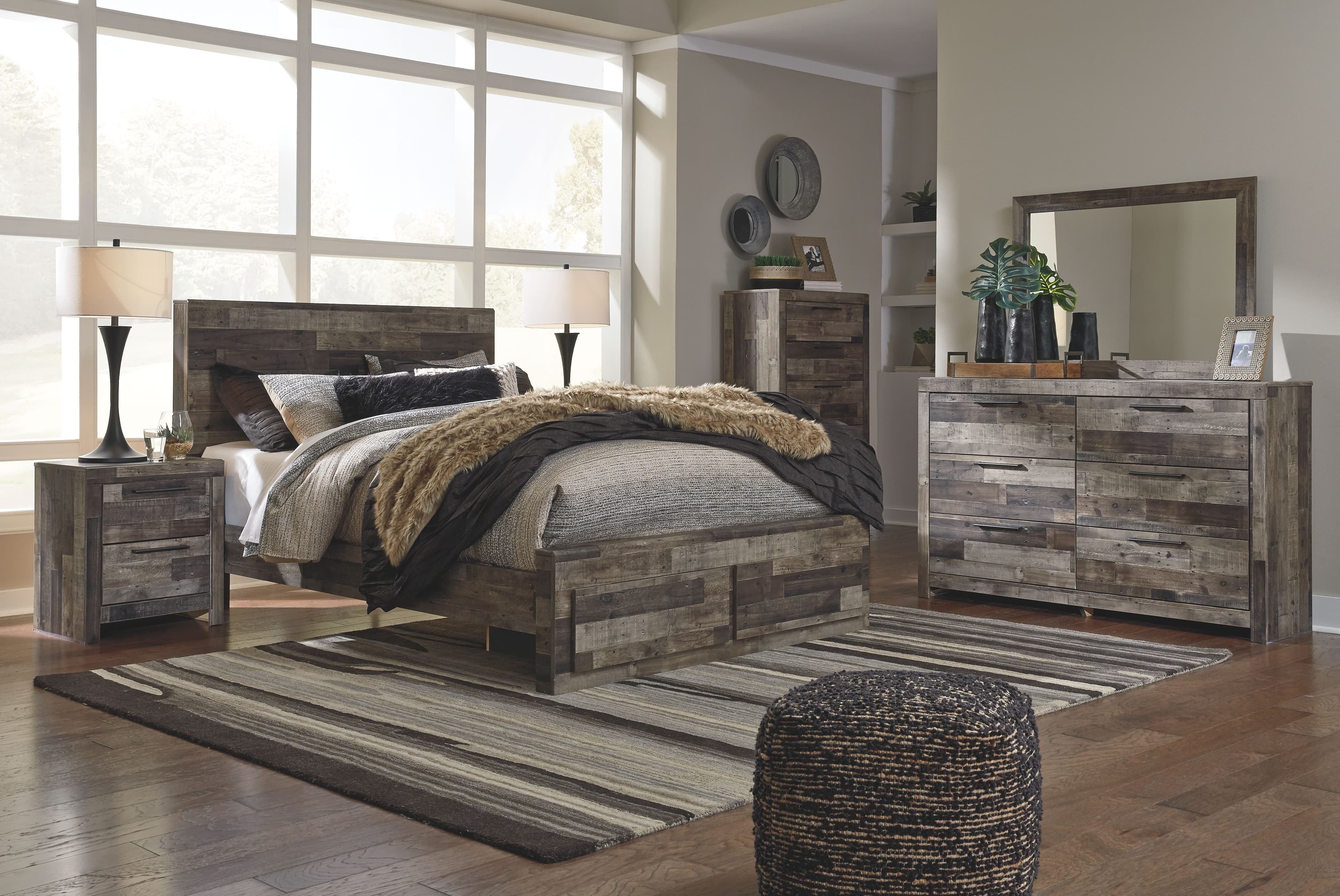 9 Pc. · Dresser, Mirror, Chest, Queen Panel Bed with 2 Storage Drawers, 2 Nightstands · Multi Gray