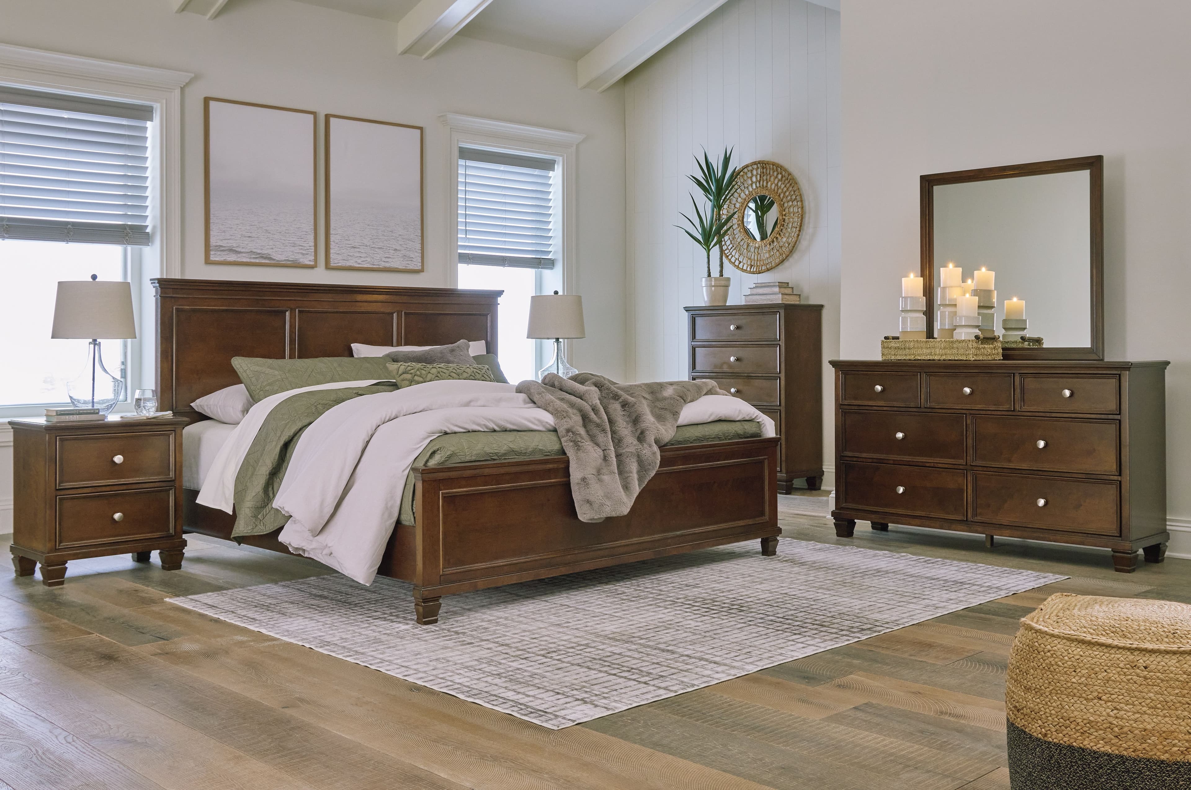 6 Pc. · Dresser, Mirror, Chest, California King Panel Bed