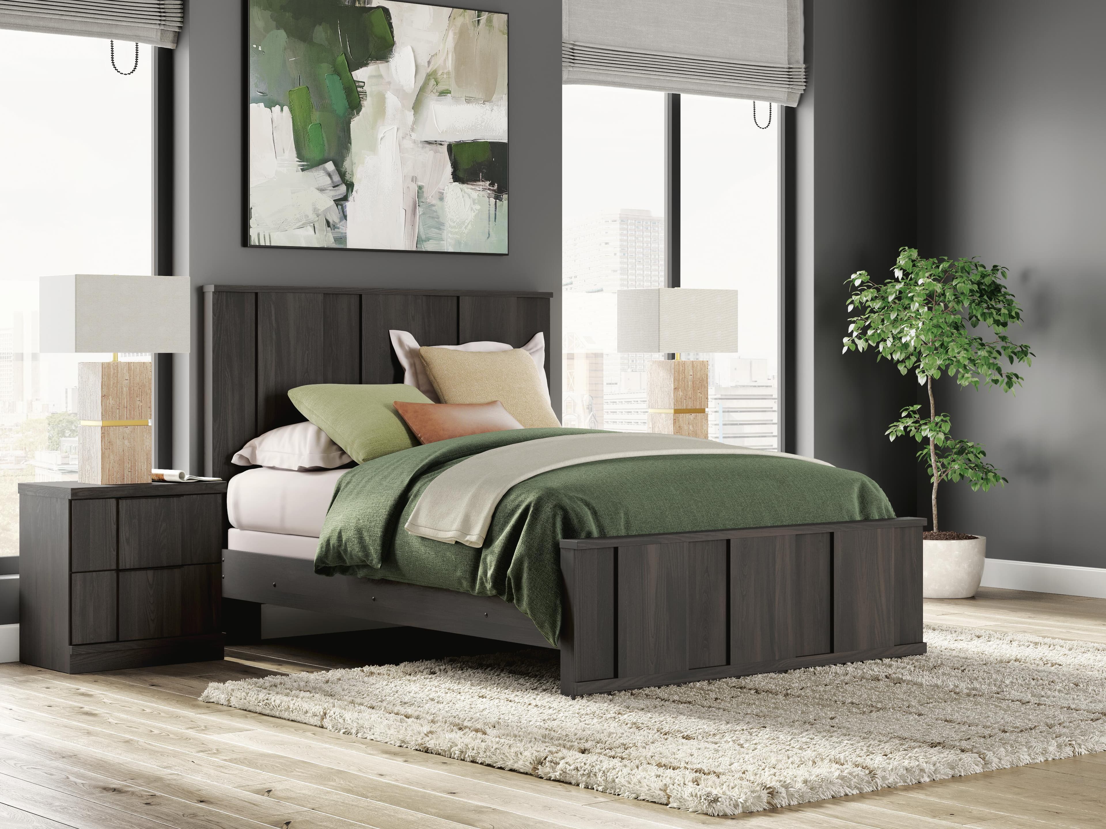 Shaehartin - Queen Panel Bed - Dark Brown