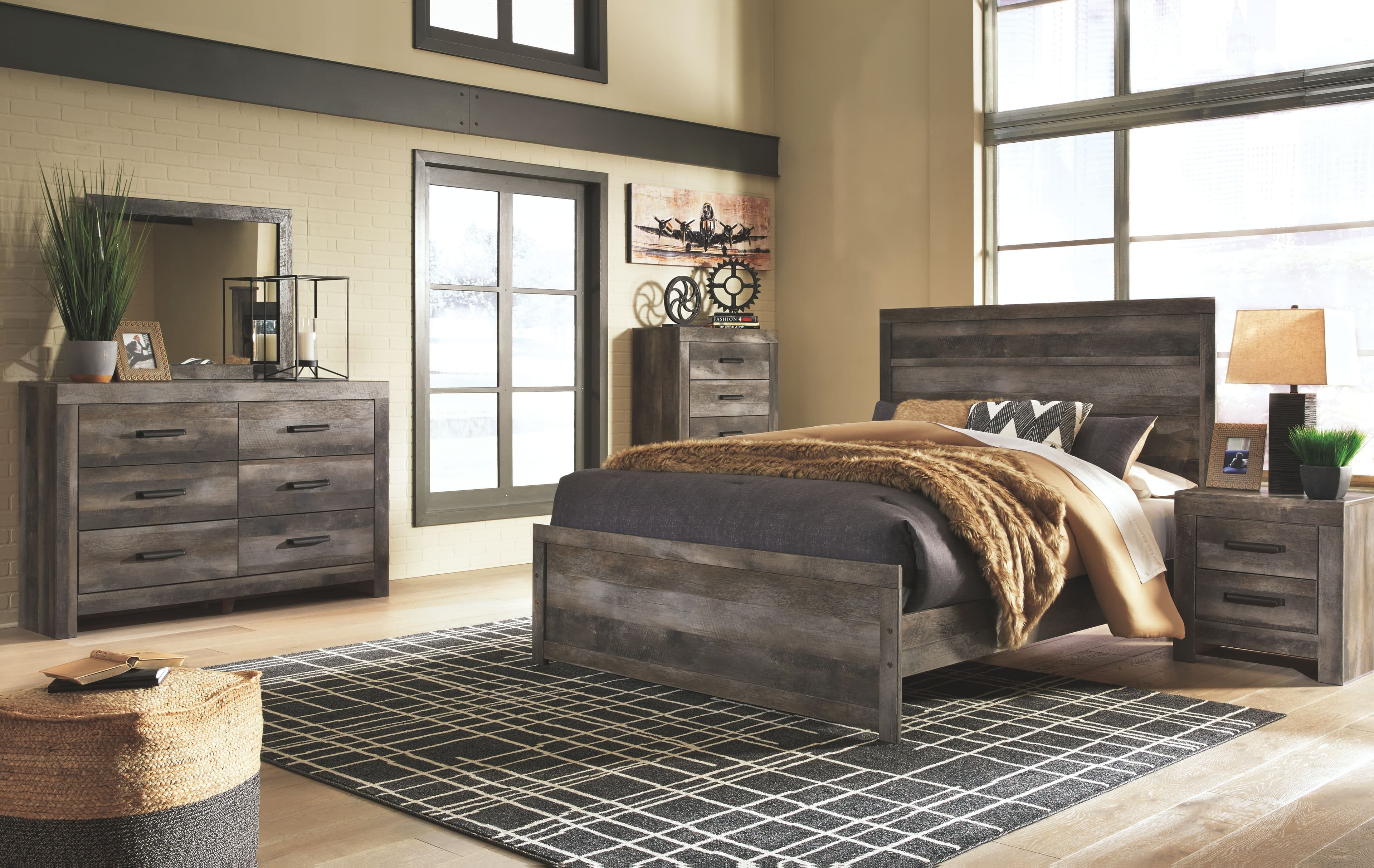 5 Pc. · Dresser, Mirror, Chest, King Panel Bed