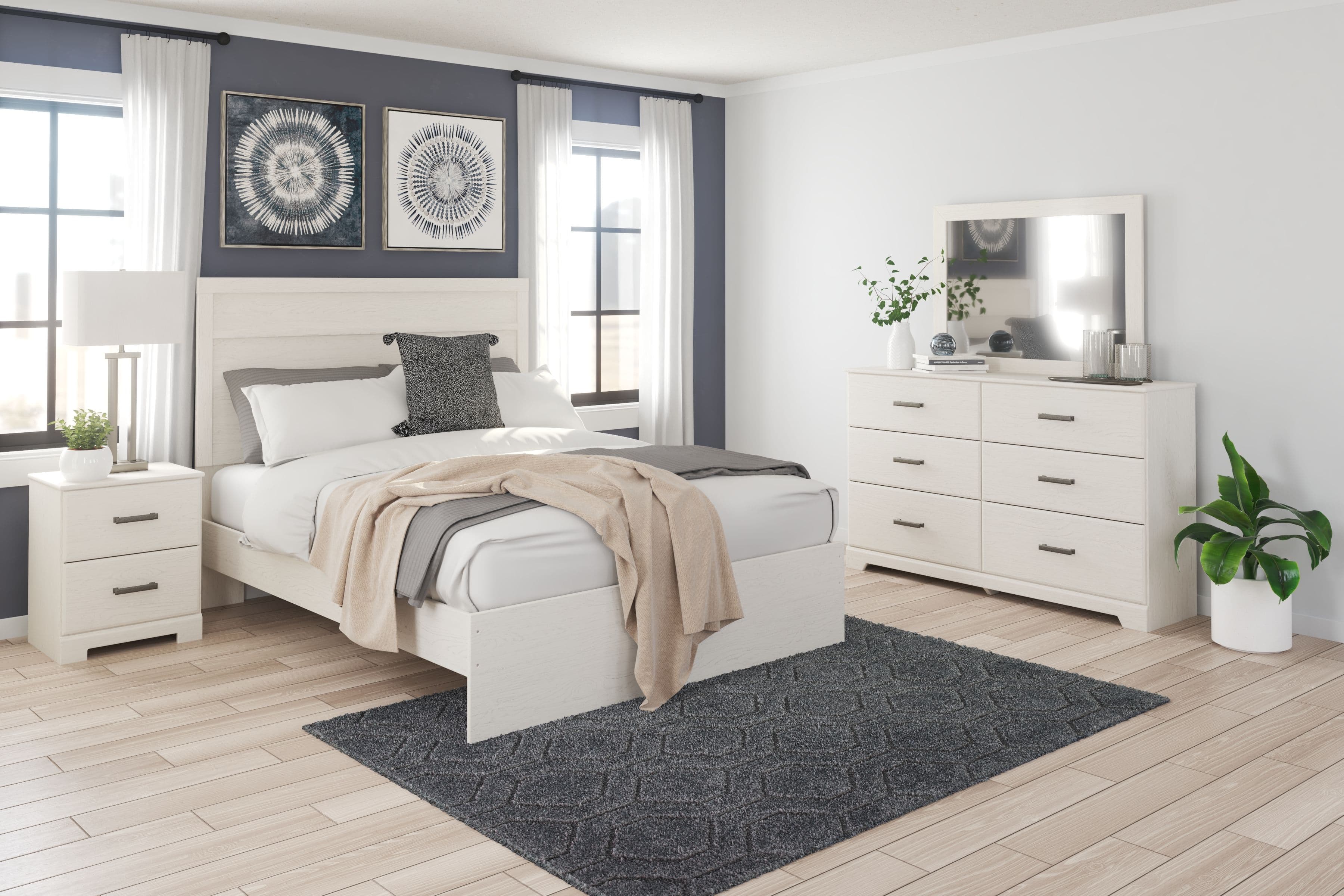 4 Pc. · Dresser, Mirror, Queen Panel Bed