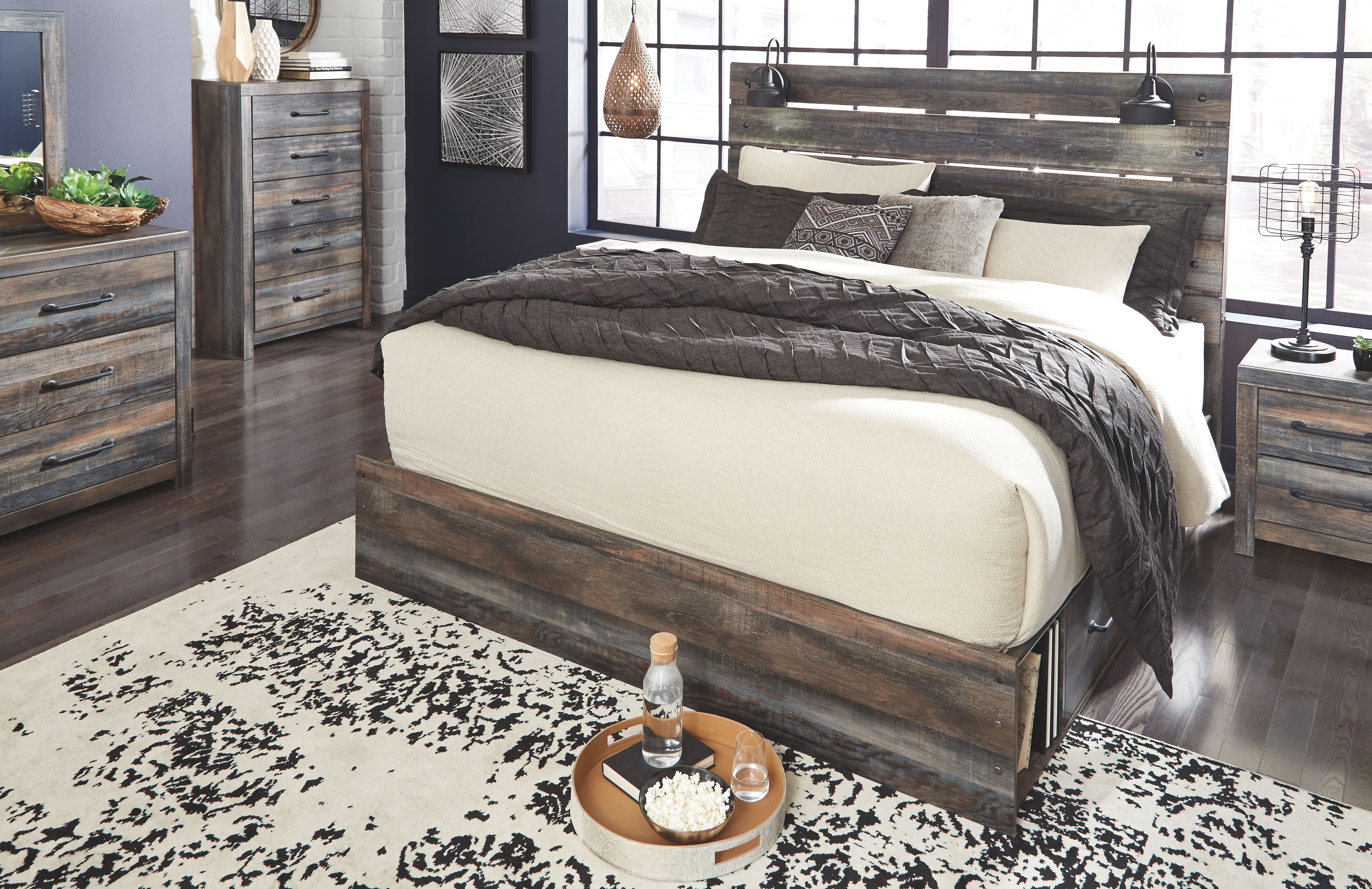 7 Pc. · Dresser, Mirror, Chest, King Panel Bed with 2 Side Drawers