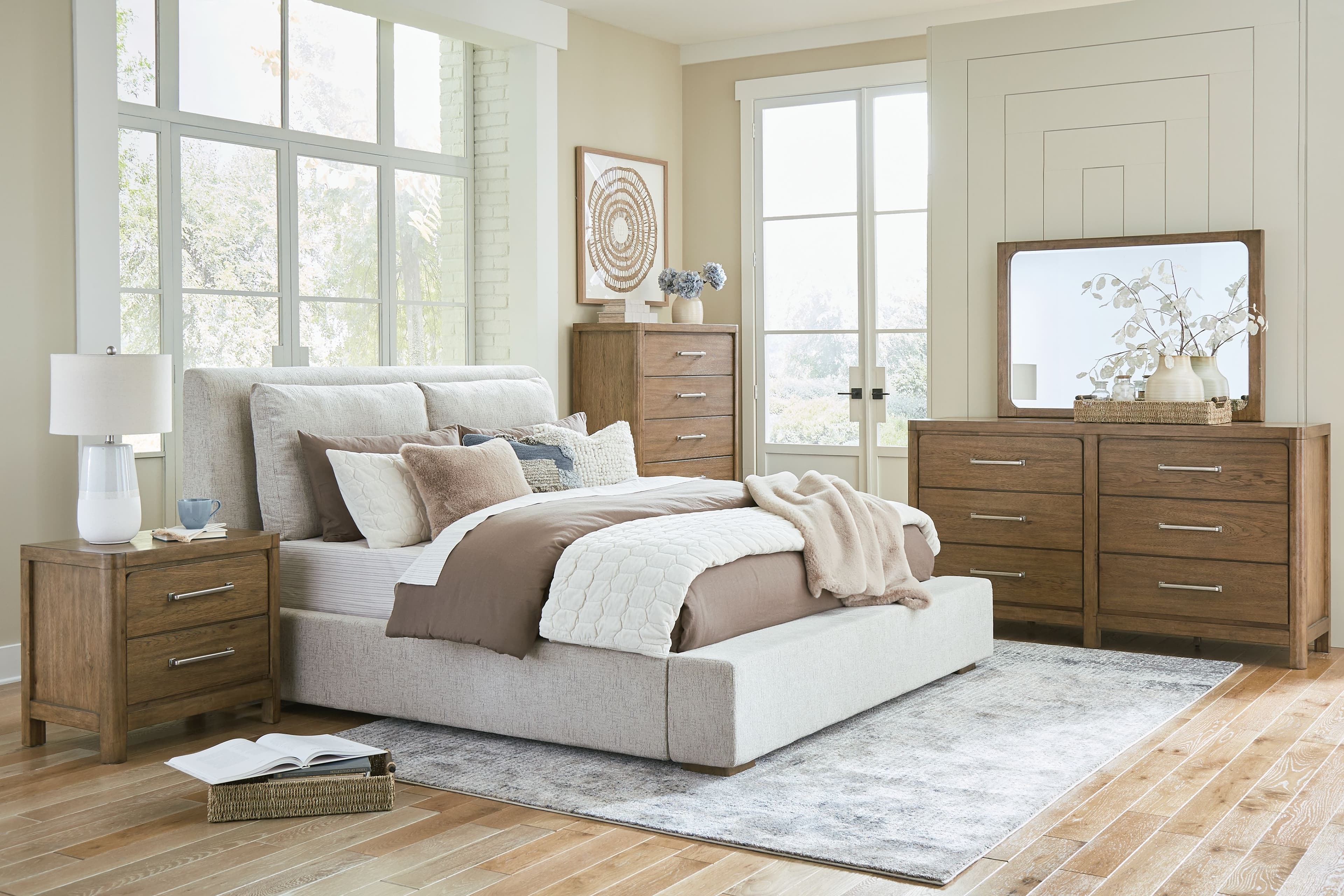 5 Pc. · Dresser, Mirror, Chest, Queen Upholstered Bed